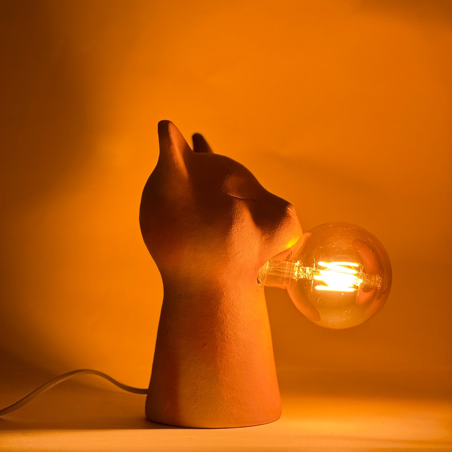 Luminária Felino Alongado