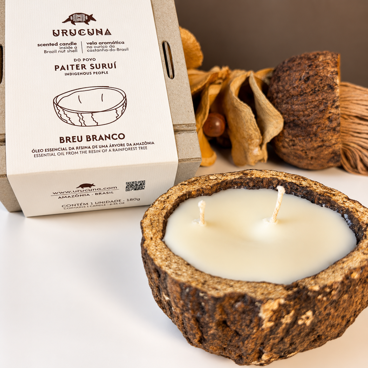Vela Aromática de Breu Branco em Ouriço de Castanha-do-Brasil 180 g